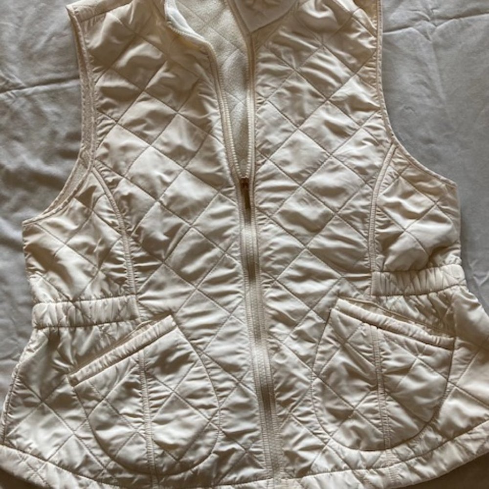 Bit and Bridle cream colored quilted vest, size L.